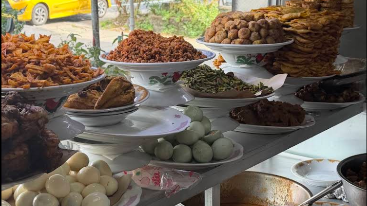 Rumah Makan Melda Pontianak: Legenda Kuliner Gurih yang Selalu Memanggil Pulang